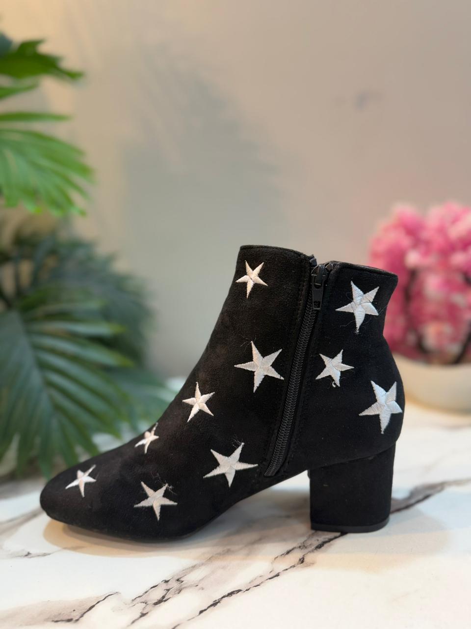 Black suede start zipper ankle boot(Studio)