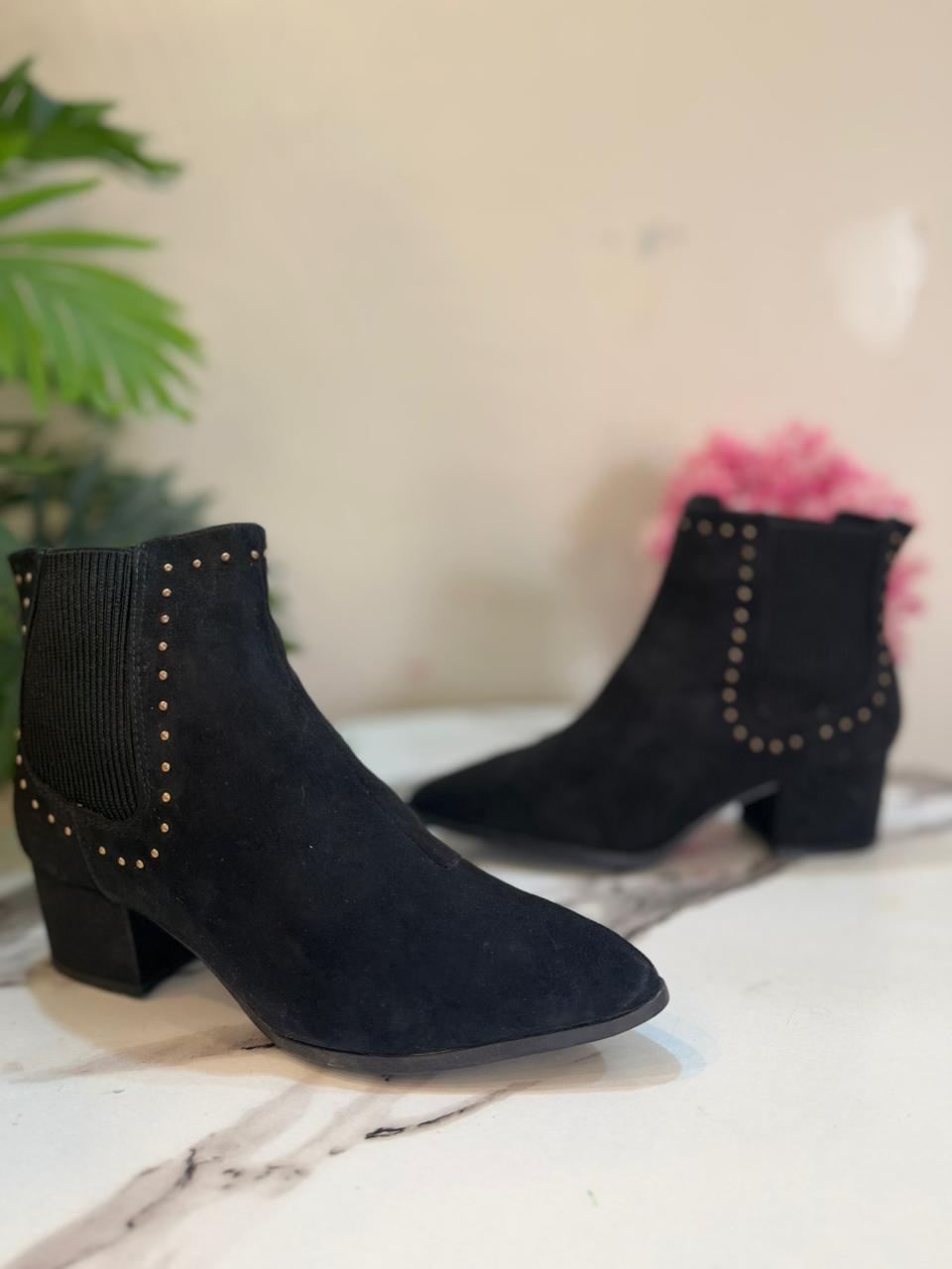 Black suede ankle boot(Primark)