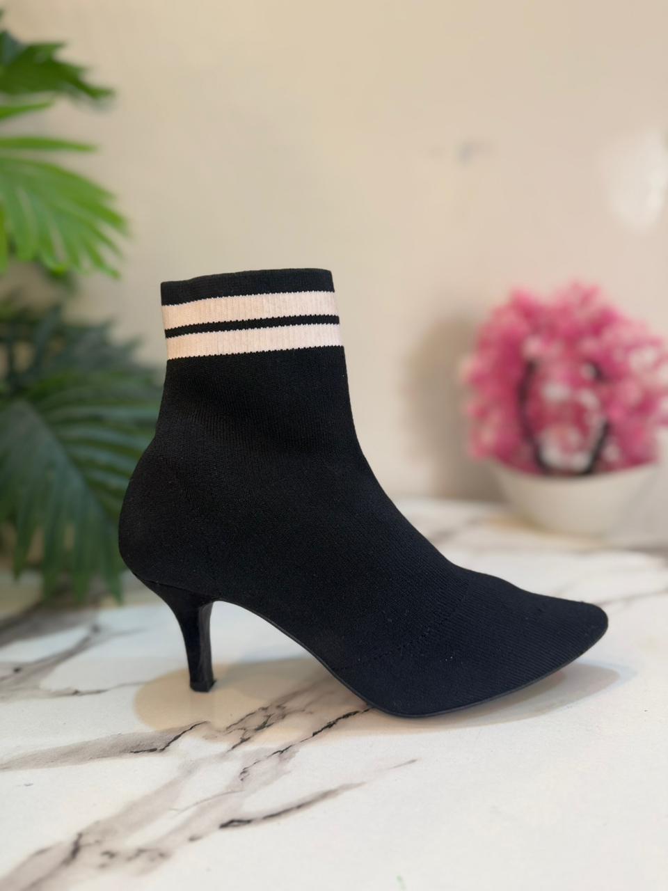 Black sock ankle boot(Bianco)
