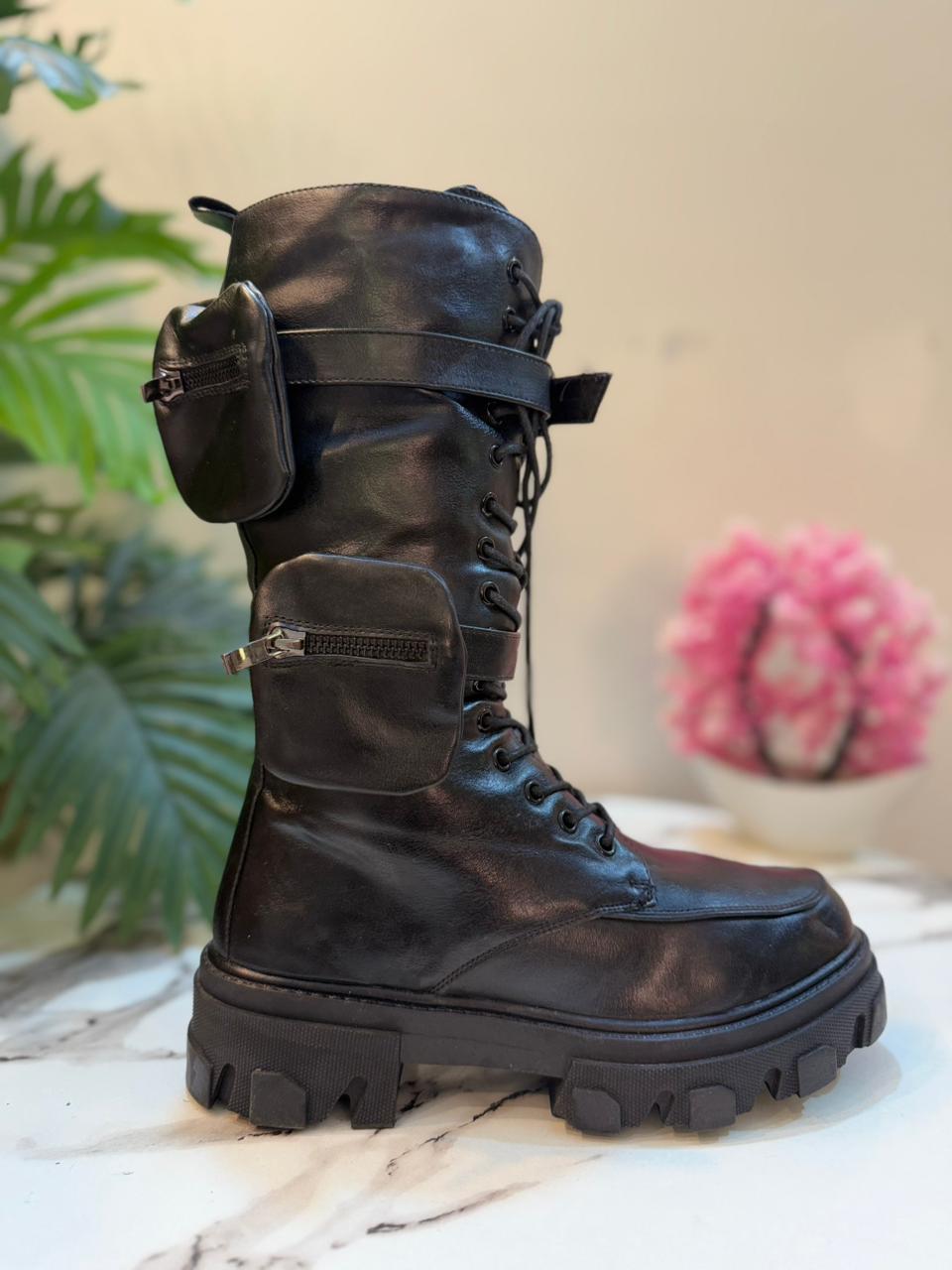 black leather laceup high boot with side zipper(Biondini)
