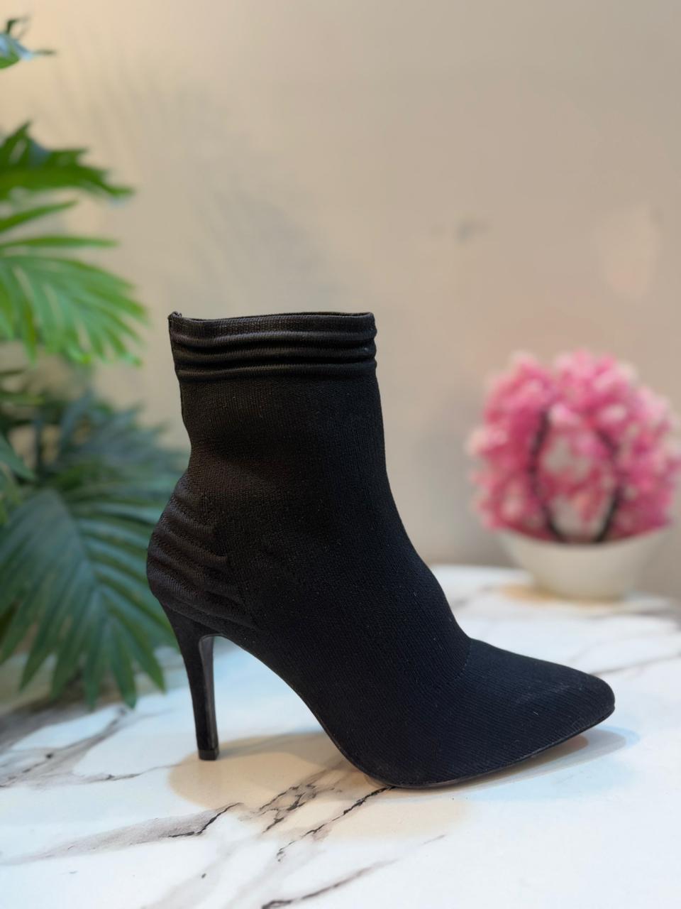Black sock ankle boot(Mia)