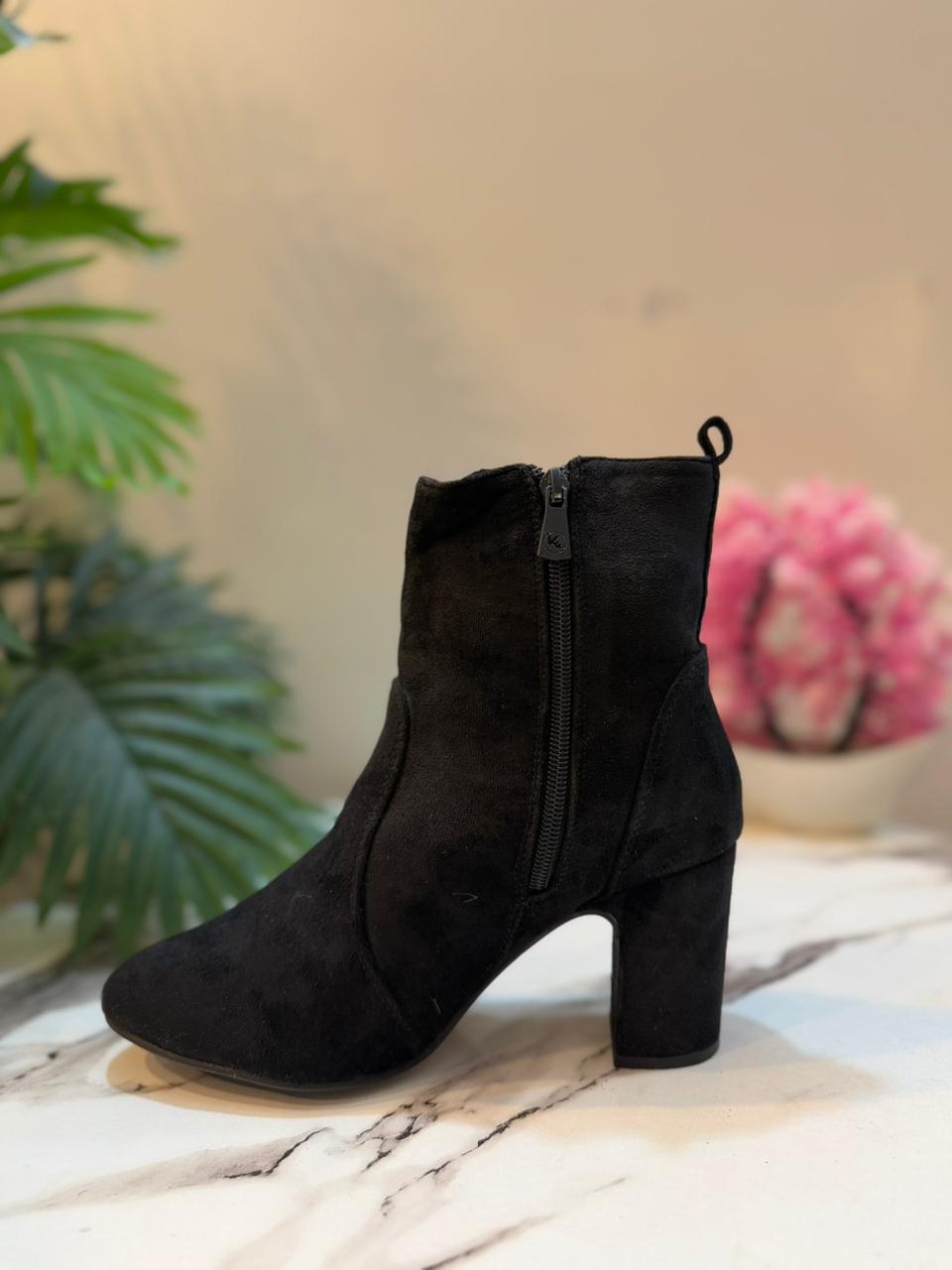Black suede zipper ankle boot(Crazy Shoes)