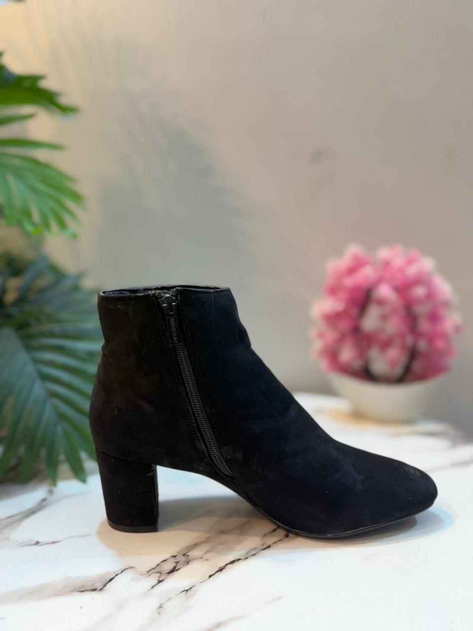 Black leather zipper ankle boot (Jenny Fairy)