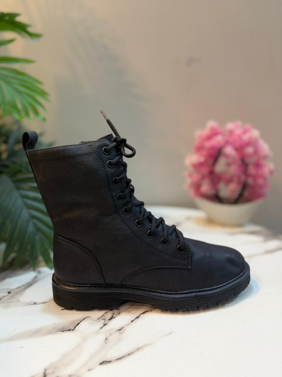 Black leather laceup ankle boot with side zipper (Graceland)