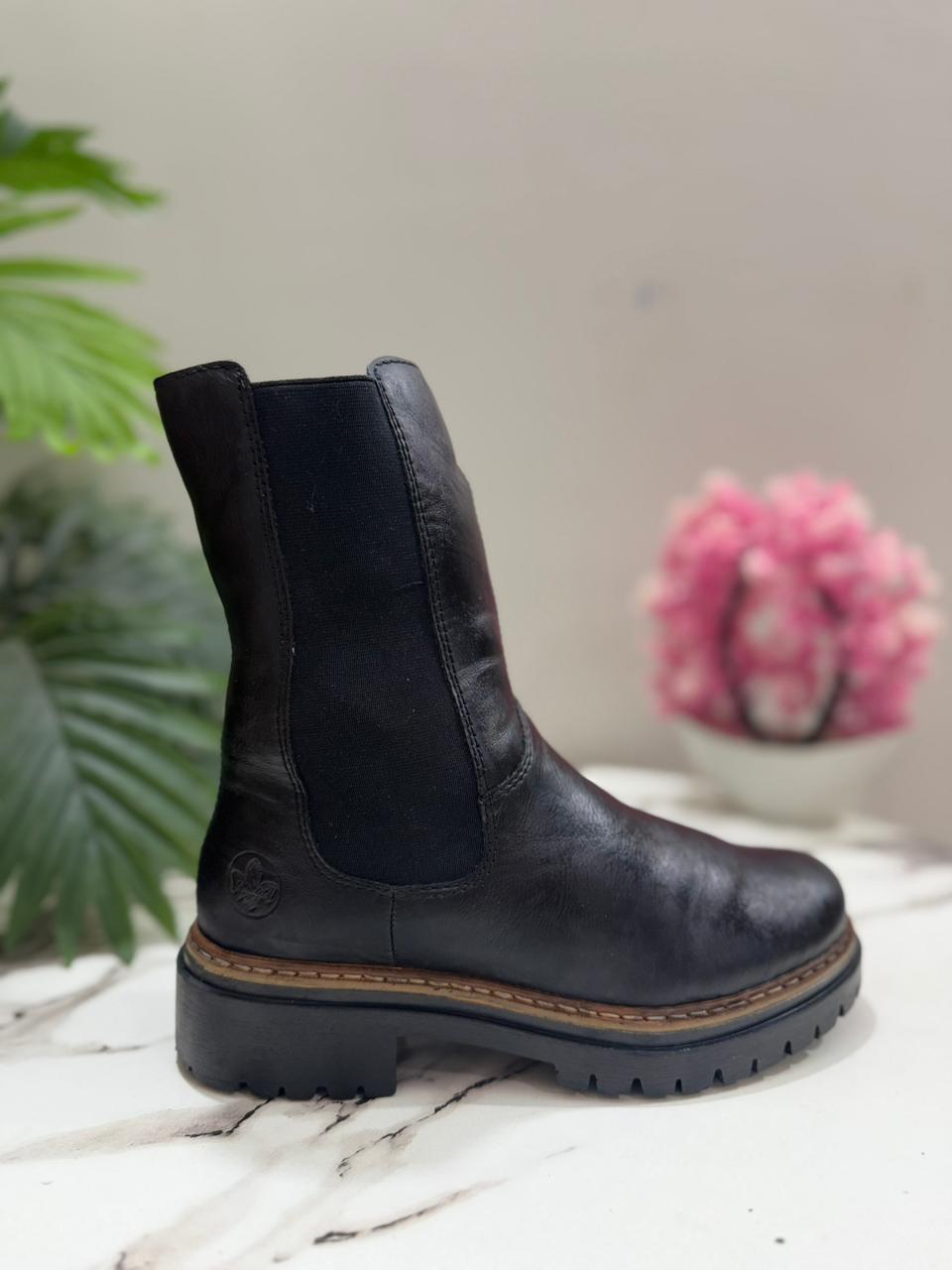 Black leather chelsea zipper boot (rieker)