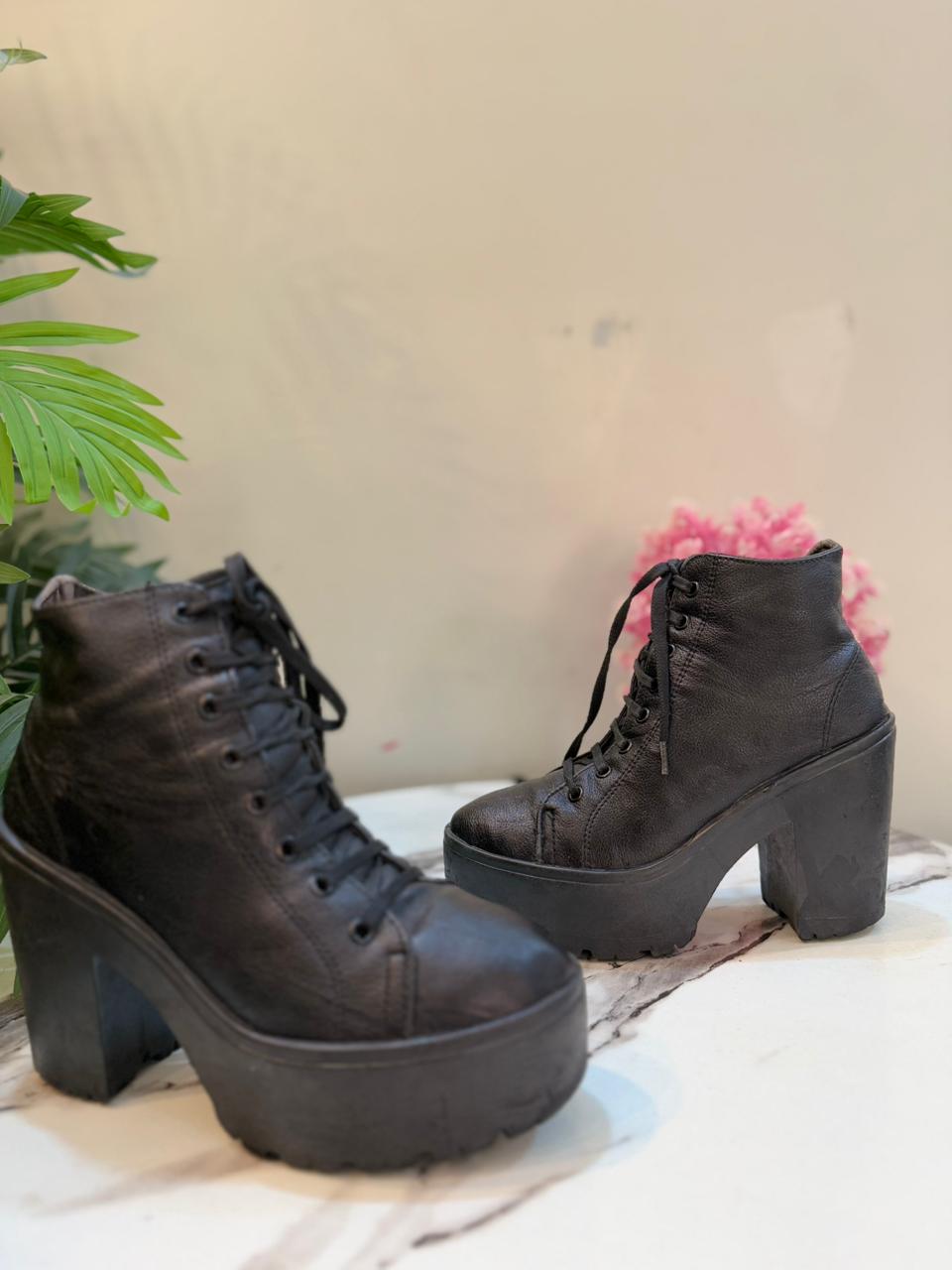Black leather laceup ankle boot
