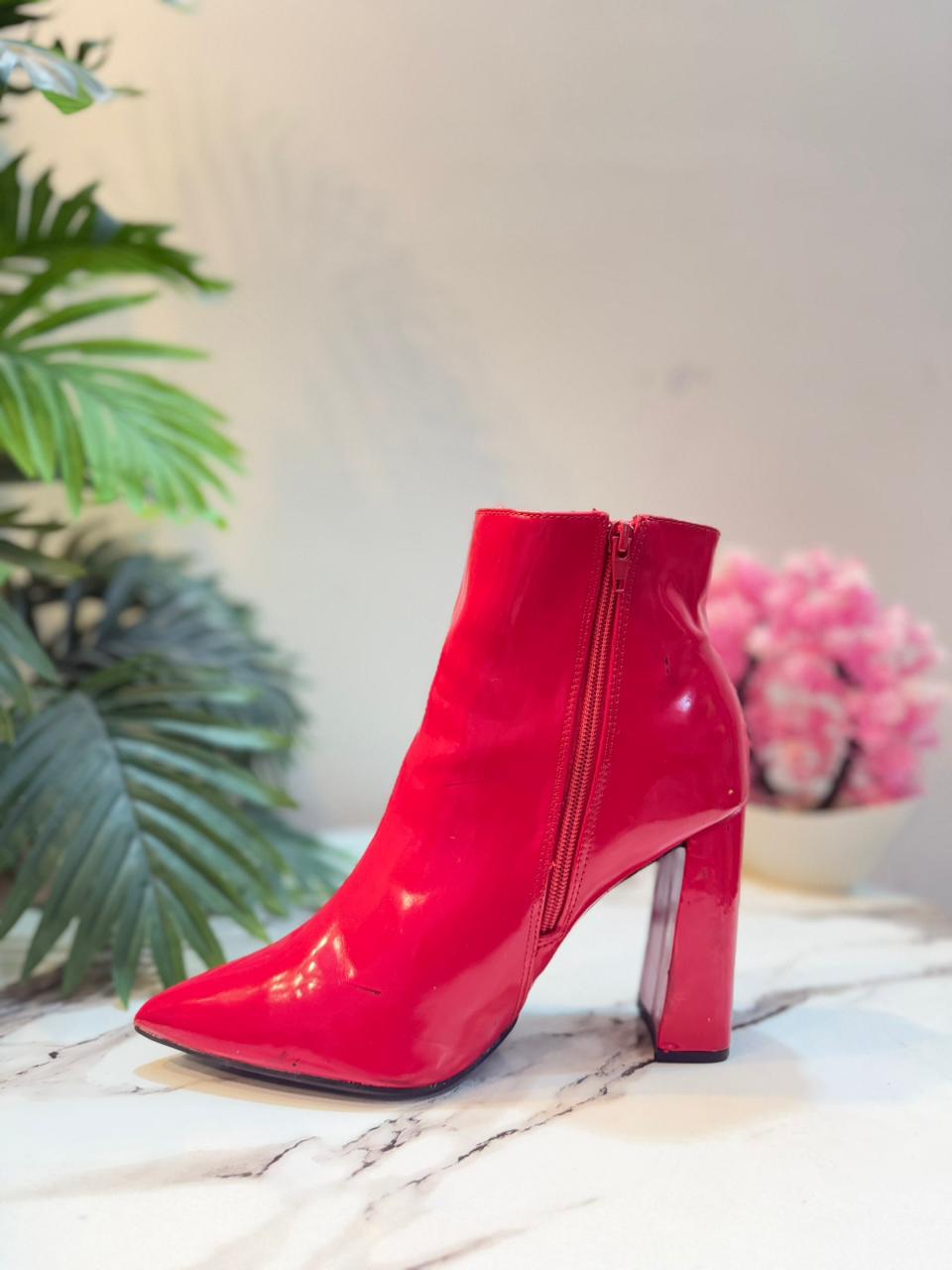 Red patent leather zipper ankle boot (bamboo)