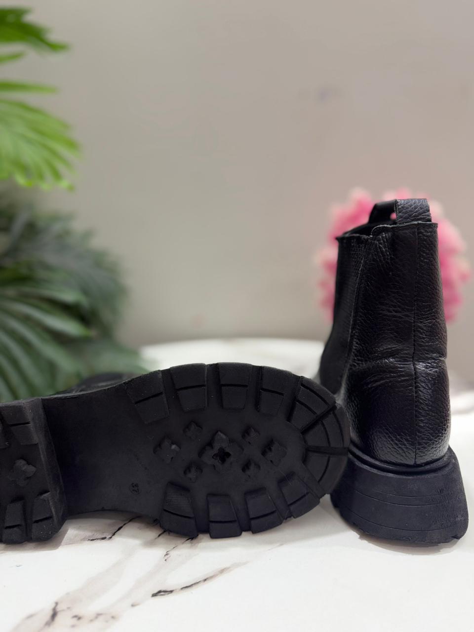 Black leather laceup boot with side zipper(nelson )