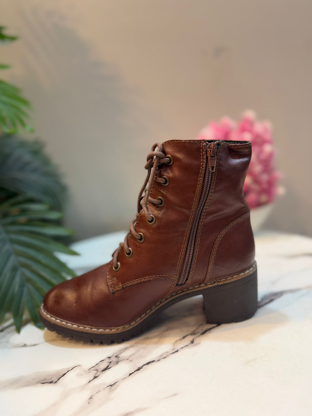 Brown laceup leather zipper ankle boot (Graceland)