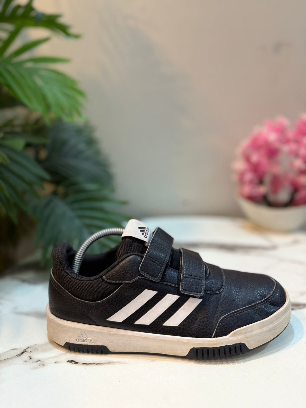 Eur 37 | Adidas