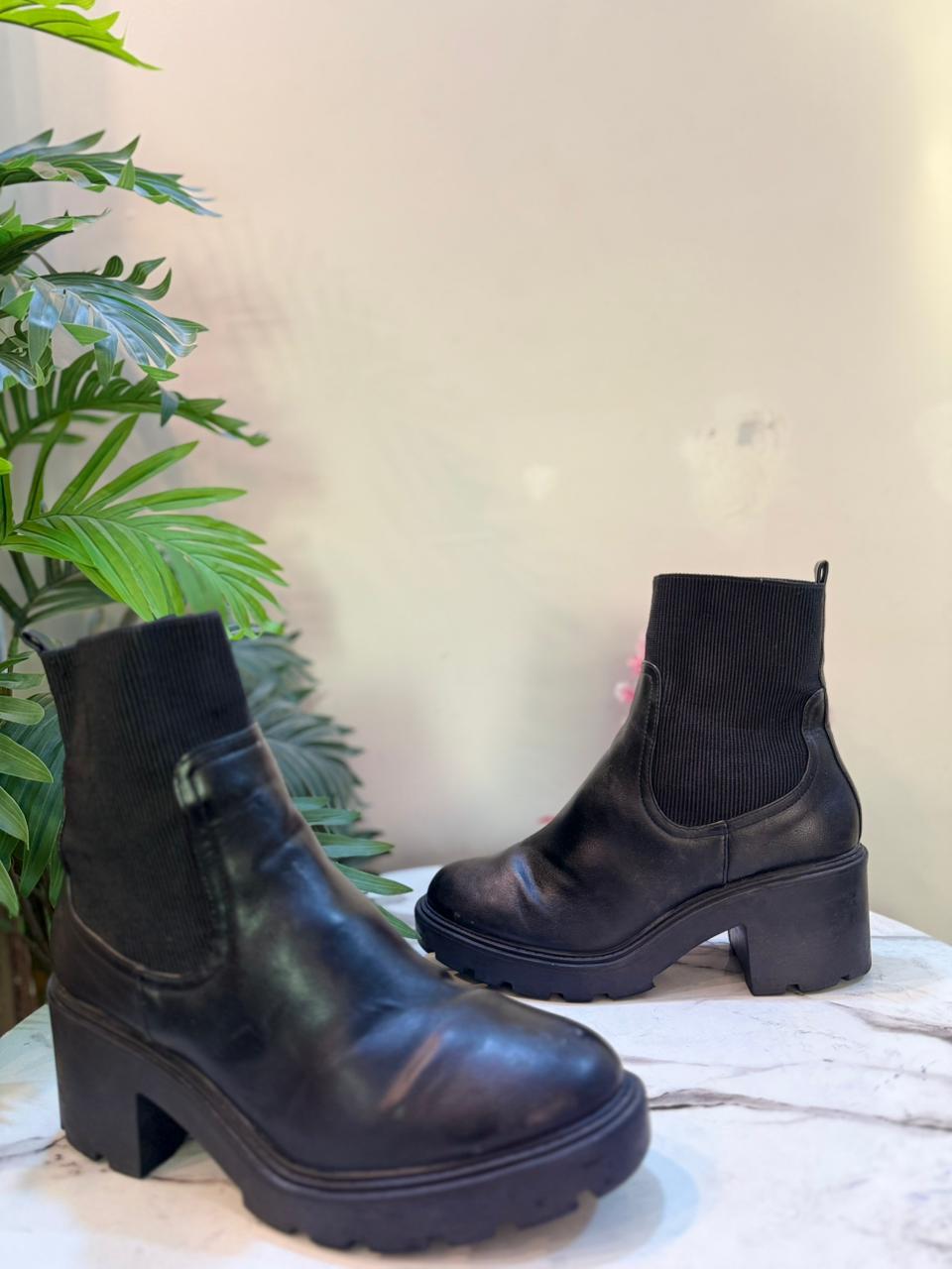 Black leather ankle boot (Primark)