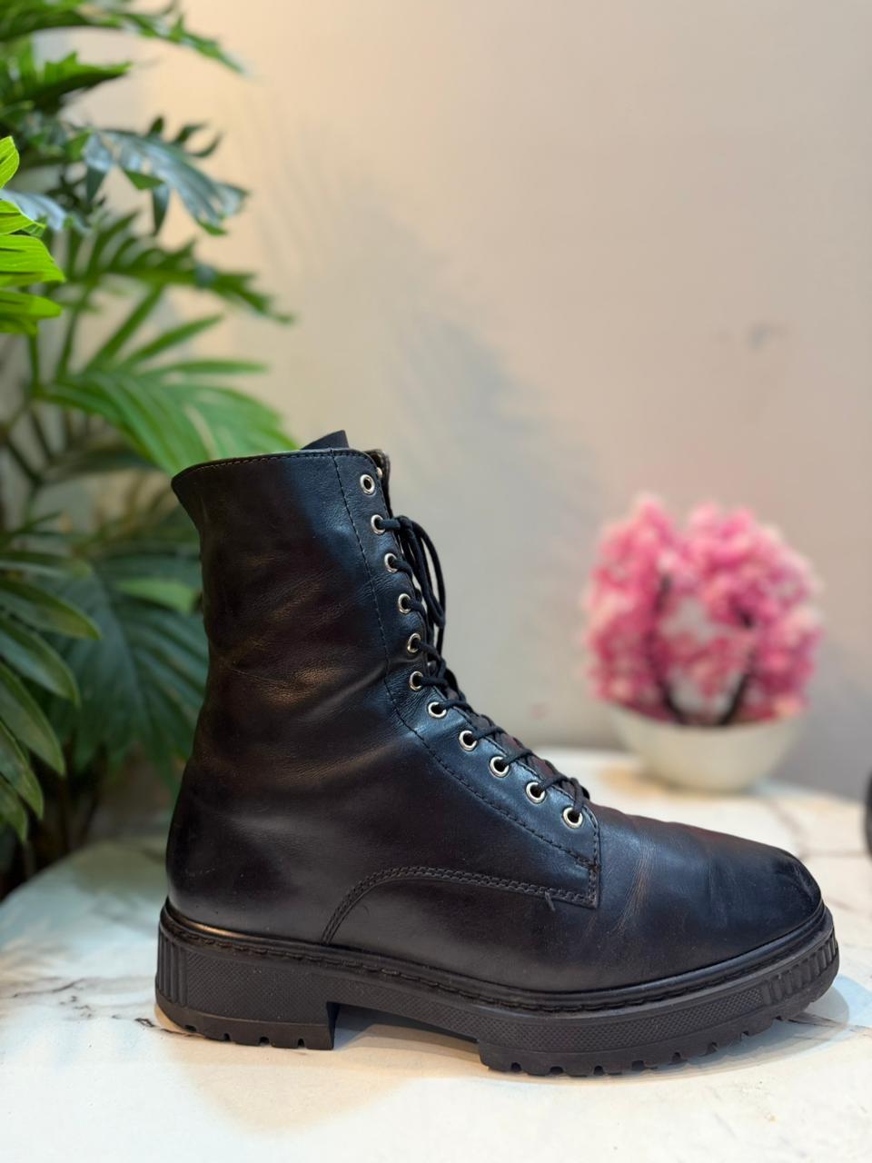 Black leather laceup zipper ankle boot (Gabor)