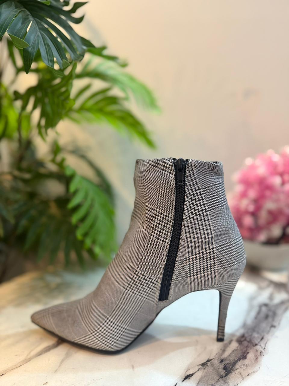 Check print zipper leather ankle boot (Catwalk)