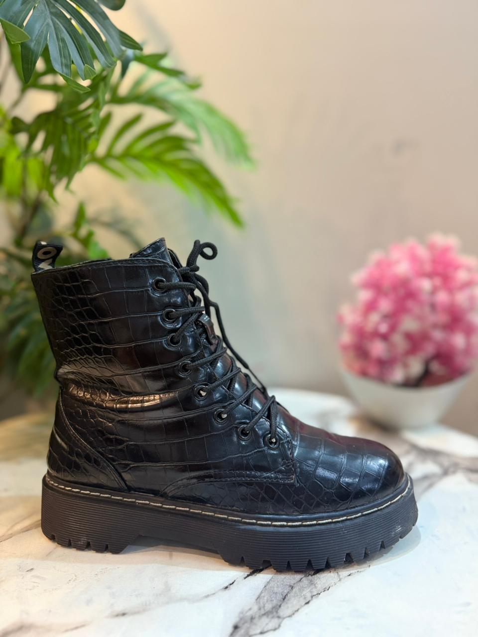 Black leather laceup ankle boot (Unknown)
