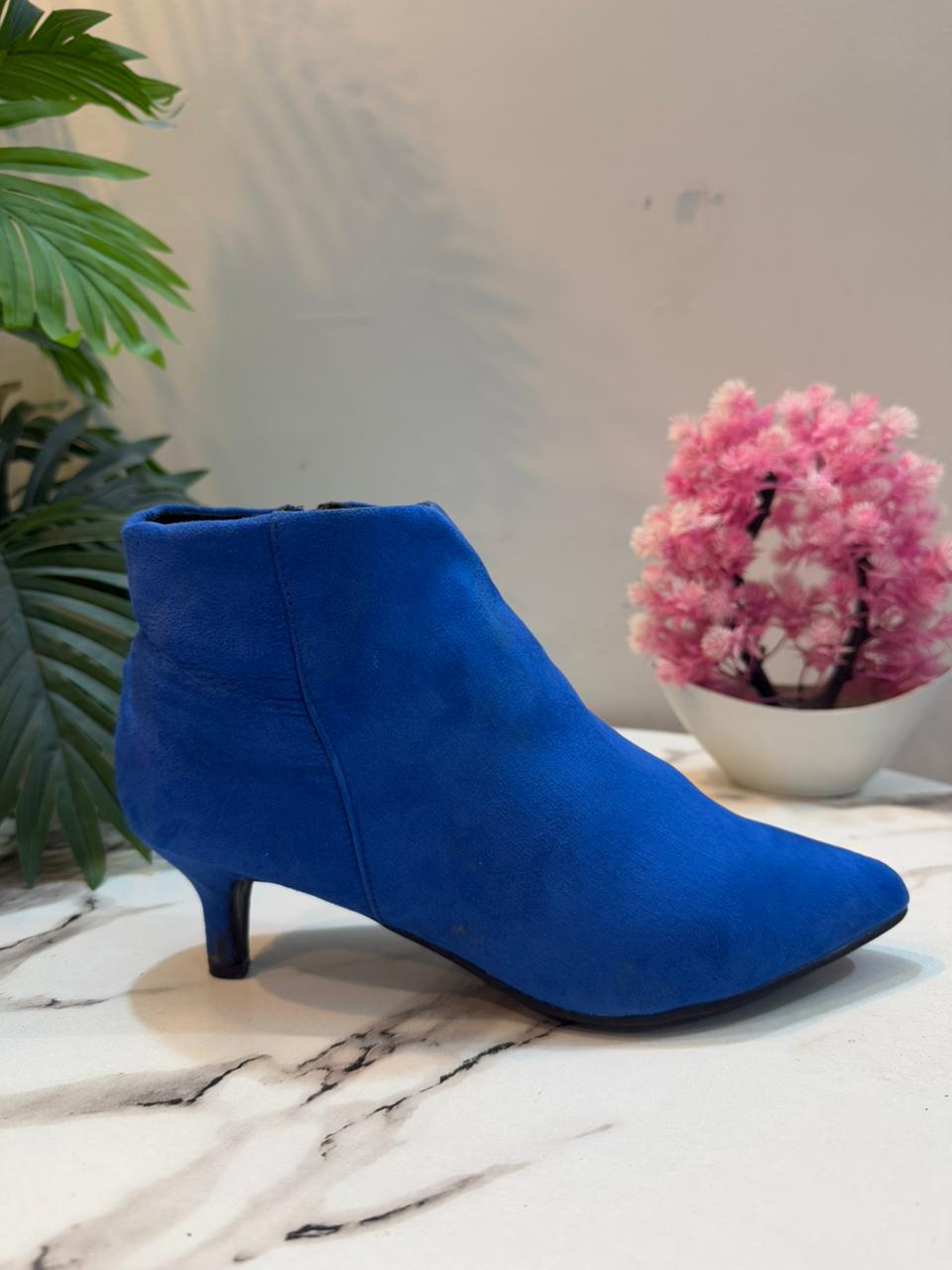 Blue kitten heel suede ankle boot (jdwilliams)