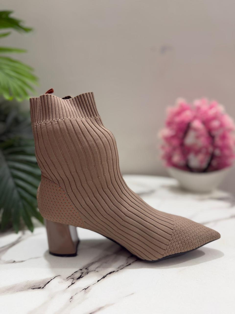 Light brown socks ankle boot (unknown )