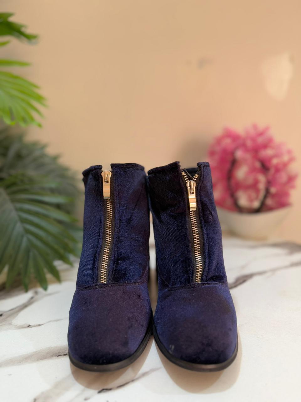 Deep blue velvet front zipper ankle boot (andrea conti)