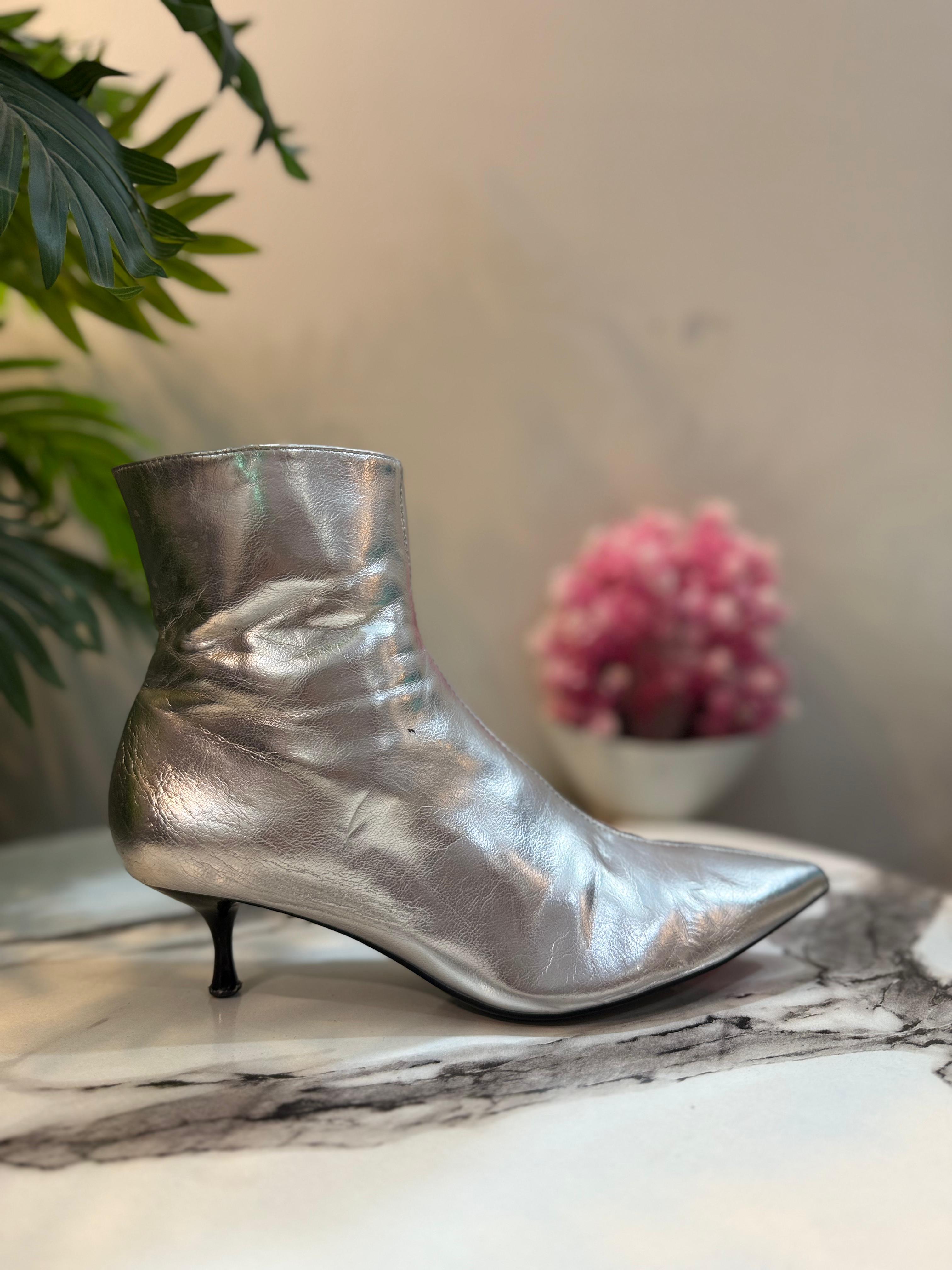 Silver patent zipper ankle boot (zara )