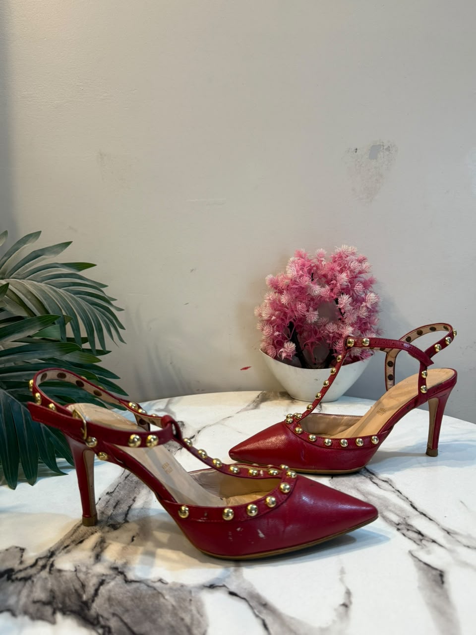 Maroon coat shoes