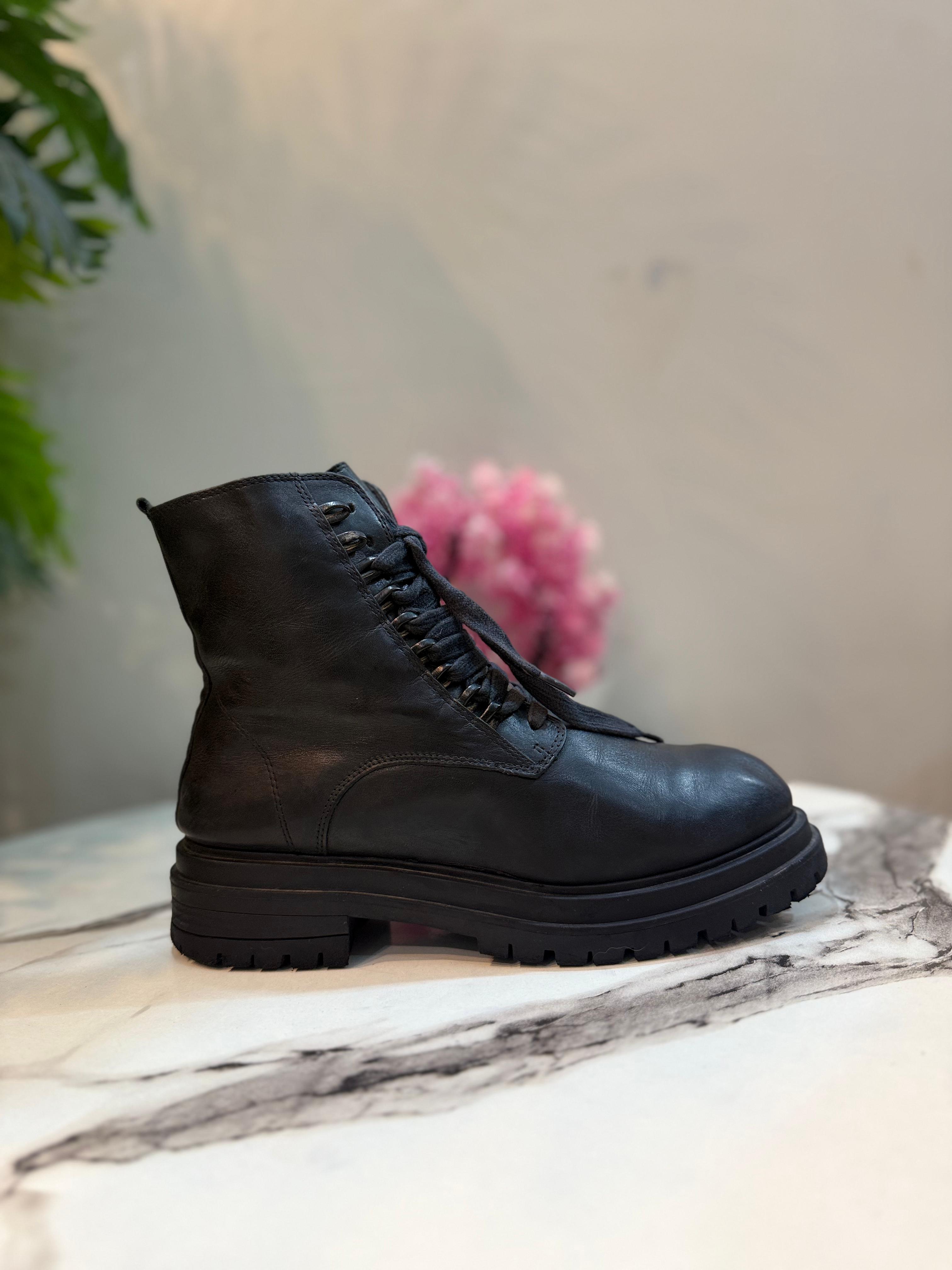 Black leather zipper lace up ankle boot(alesya)