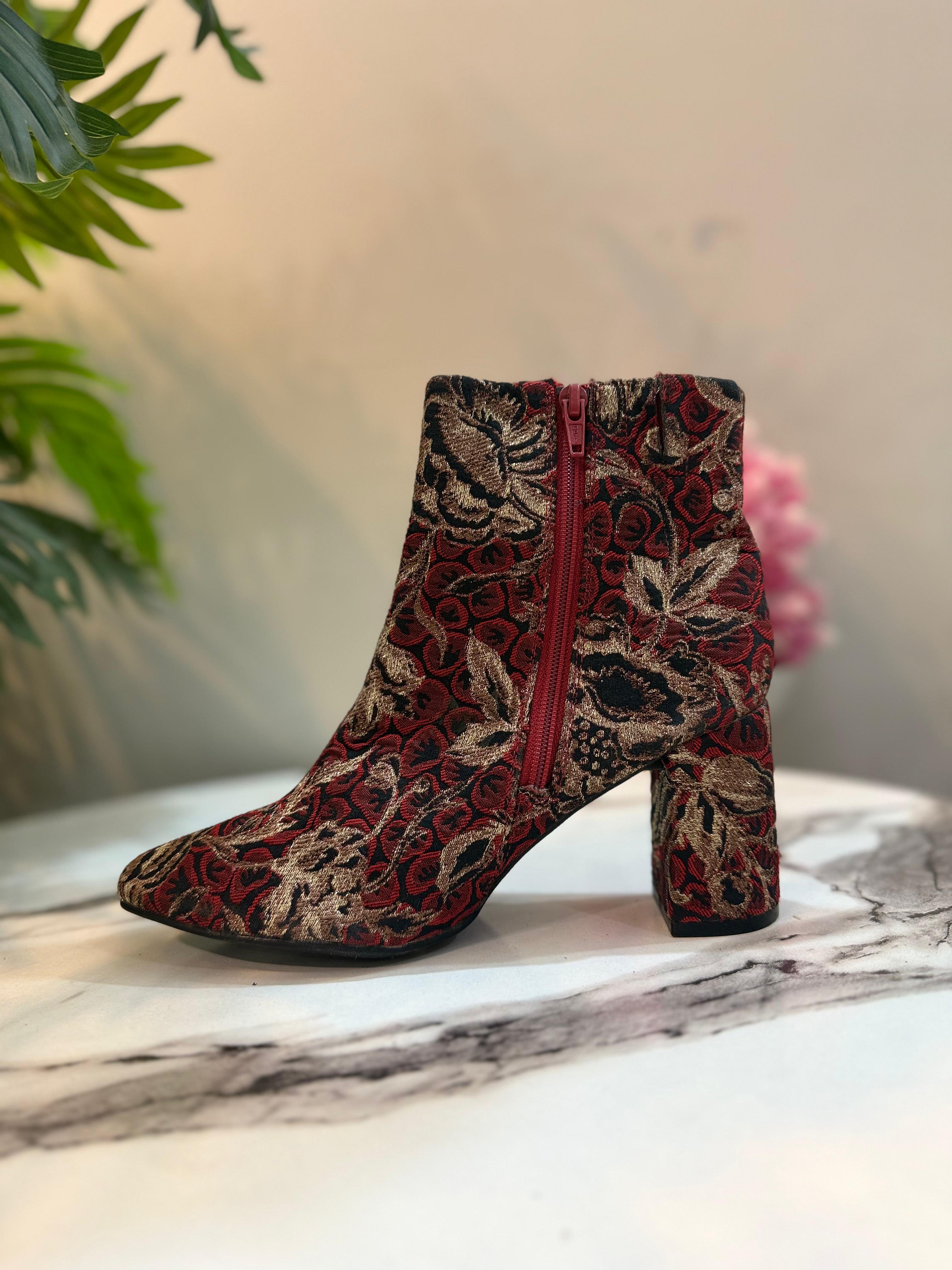 Red suede zipper ankle boot (insolia)